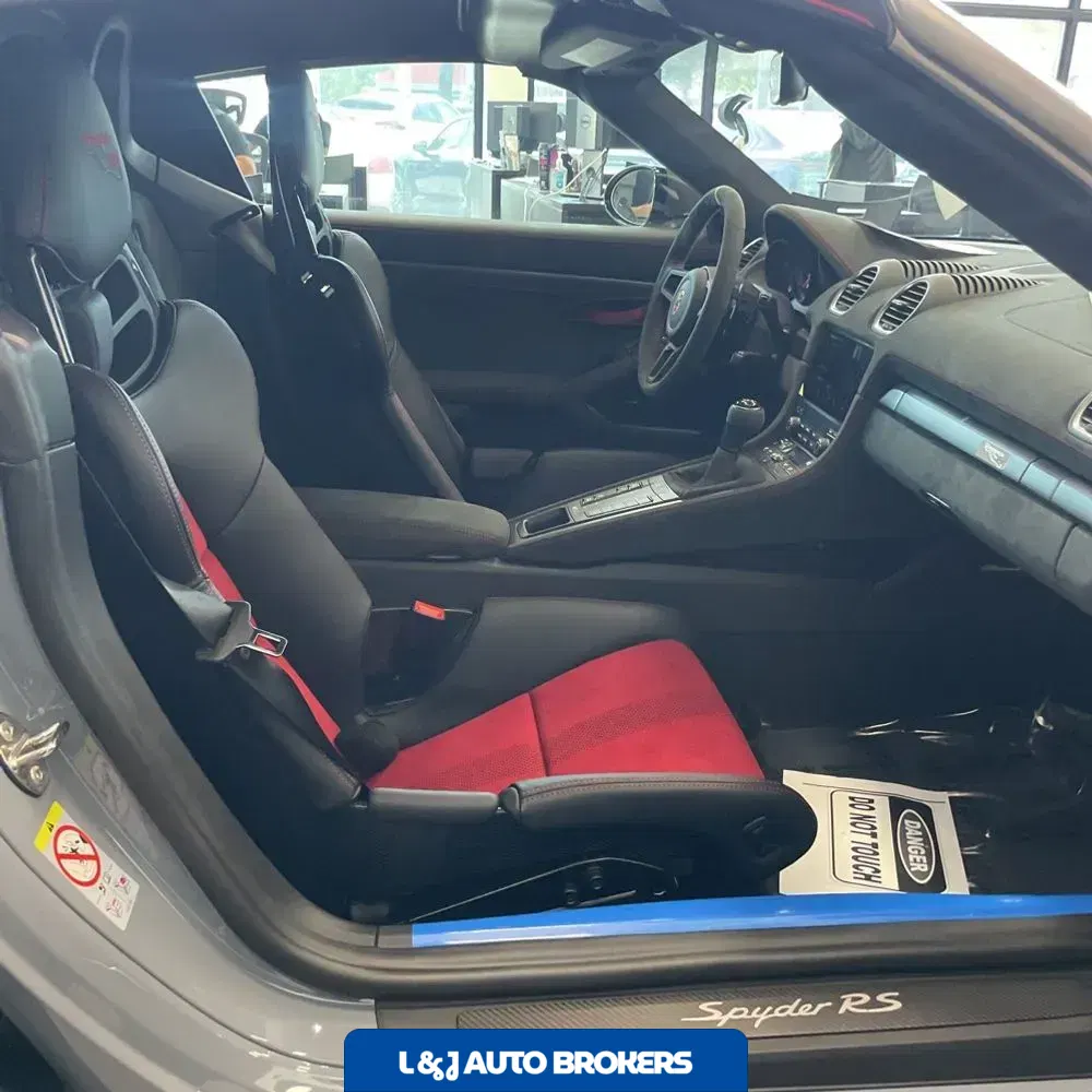 2025 Porsche 718 Boxster Spyder RS