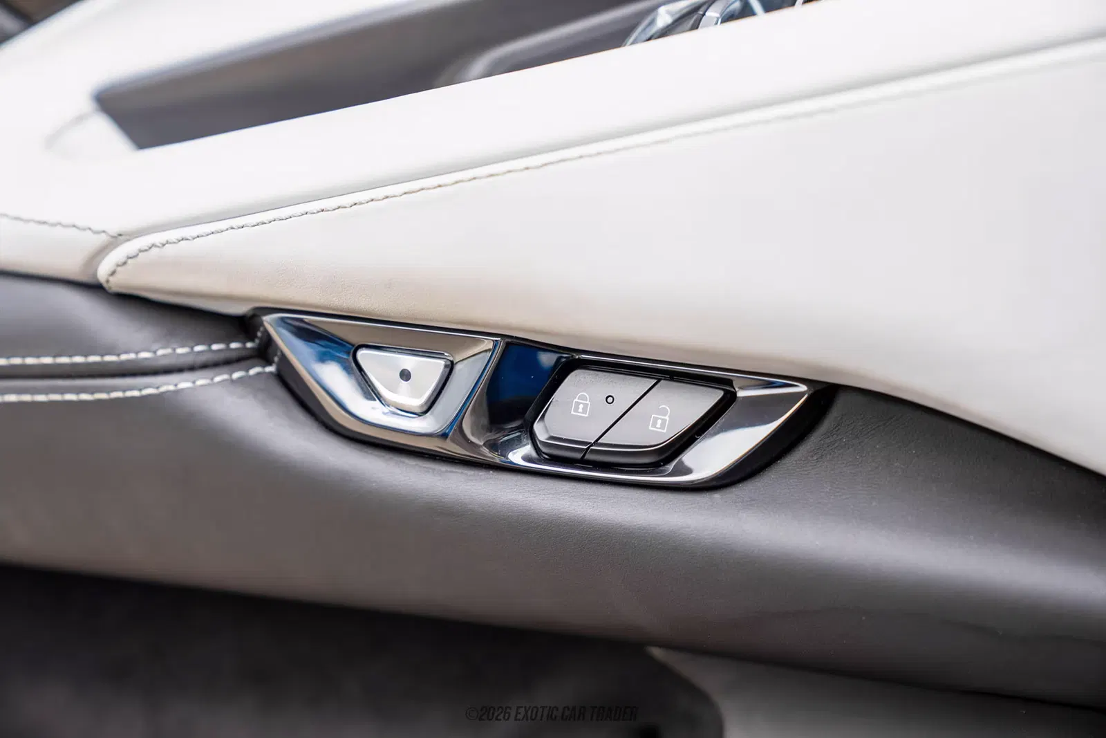 2024 Chevrolet Corvette Stingray Convertible 3LT Twin-Turbo