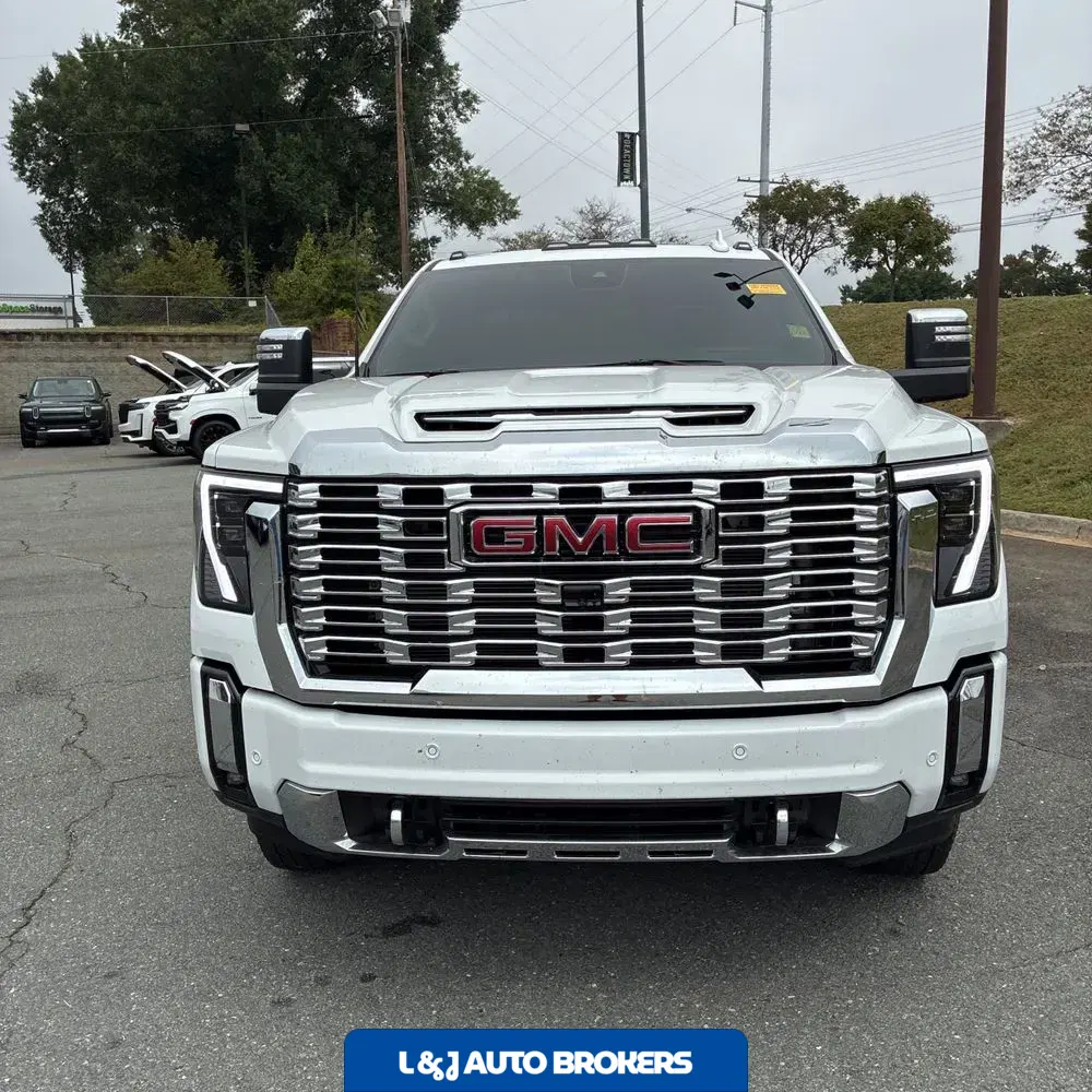 2025 GMC Sierra 3500HD Denali