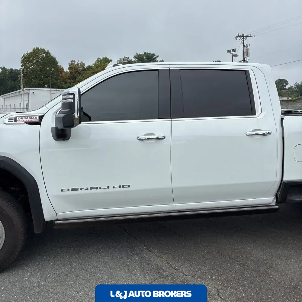 2025 GMC Sierra 3500HD Denali