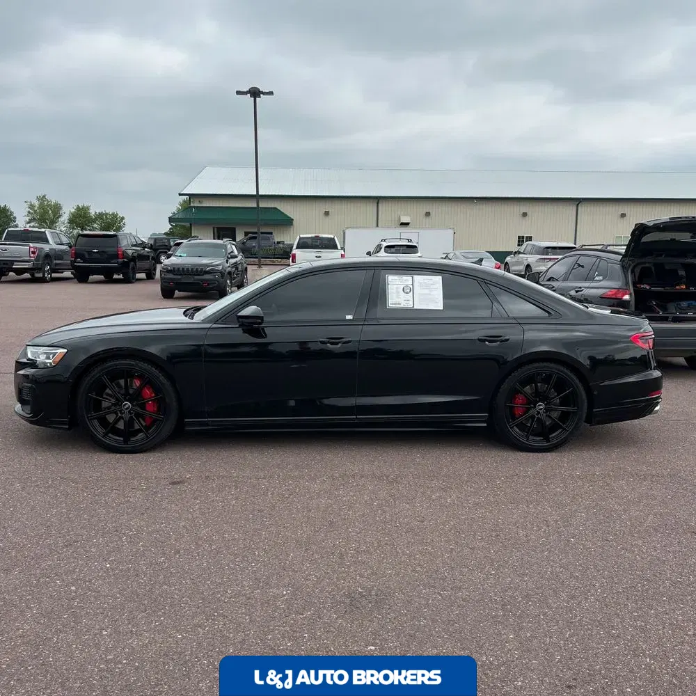 2022 Audi S8 4.0T quattro