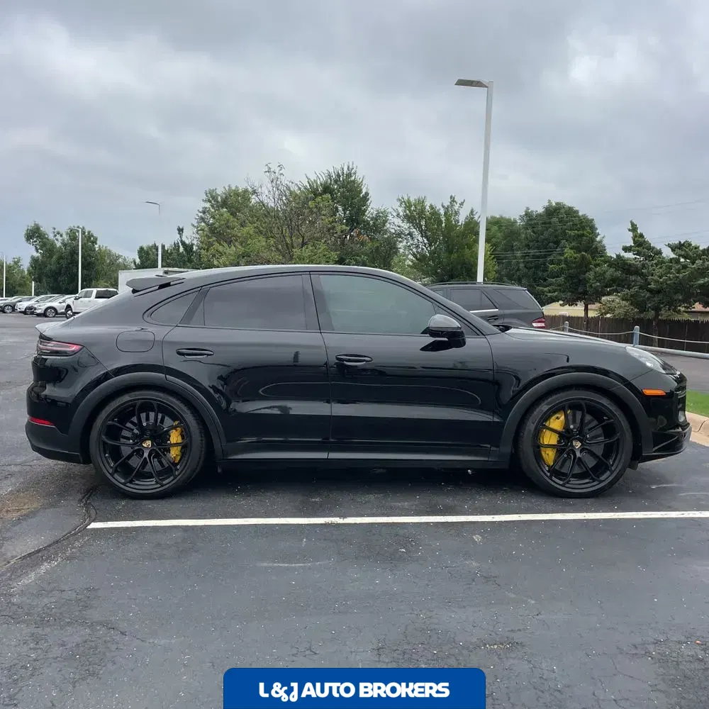 2022 Porsche Cayenne Turbo GT