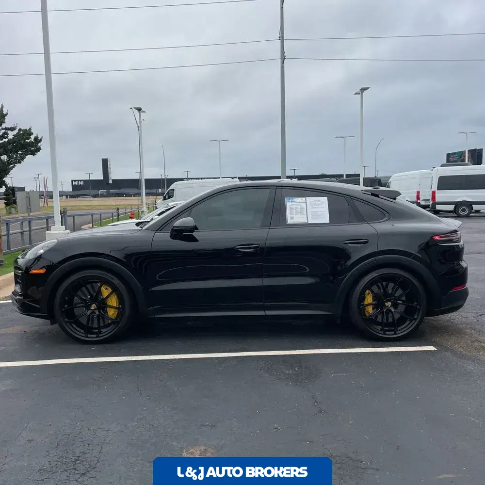 2022 Porsche Cayenne Turbo GT