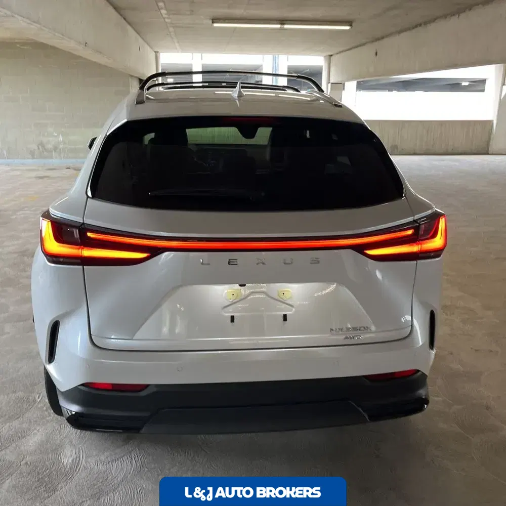 2023 Lexus NX 350h Luxury