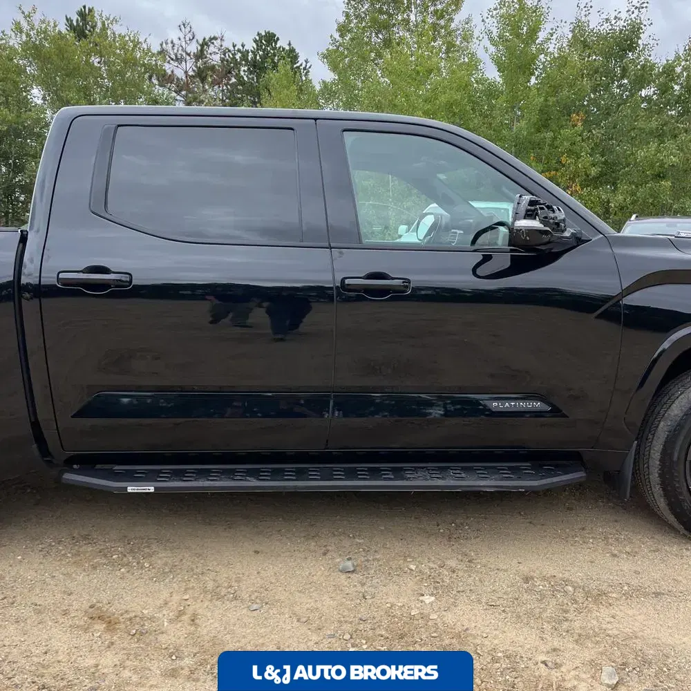 2023 Toyota Tundra Platinum HV