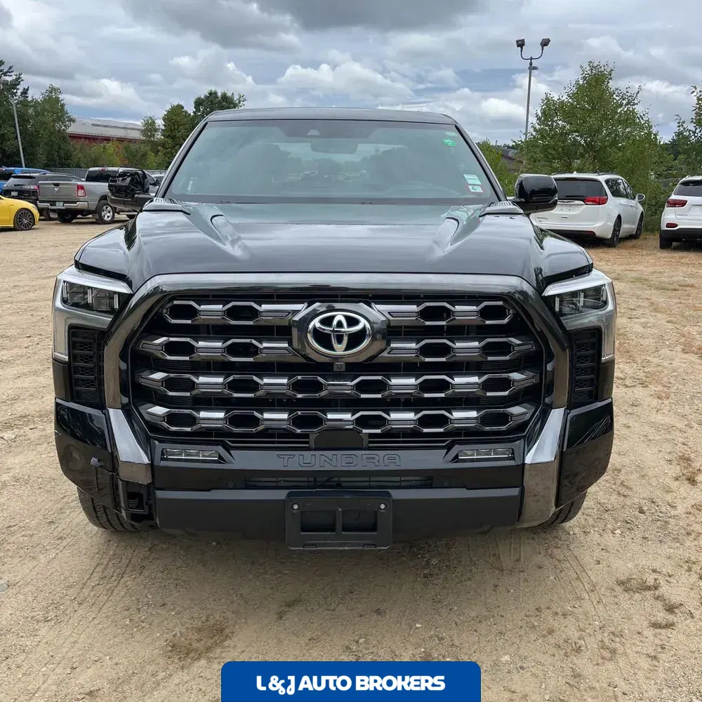 2023 Toyota Tundra Platinum HV