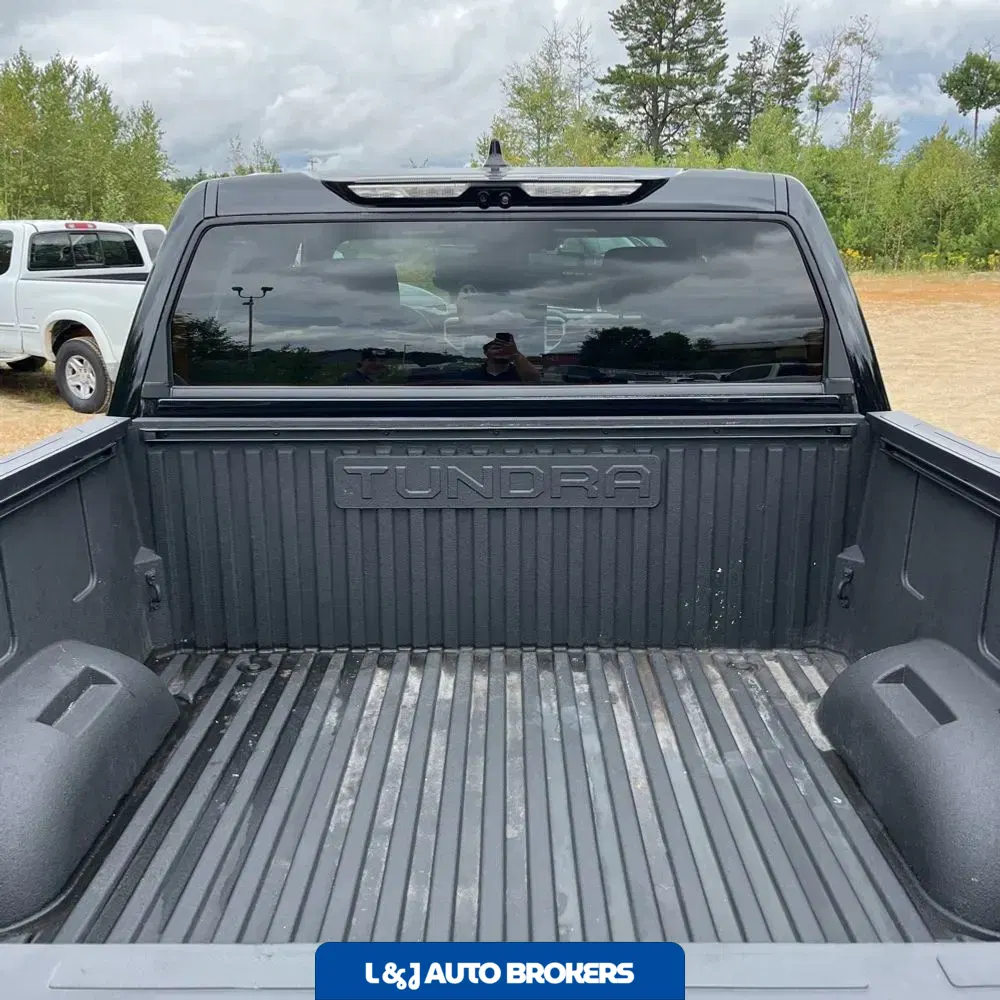 2023 Toyota Tundra Platinum HV