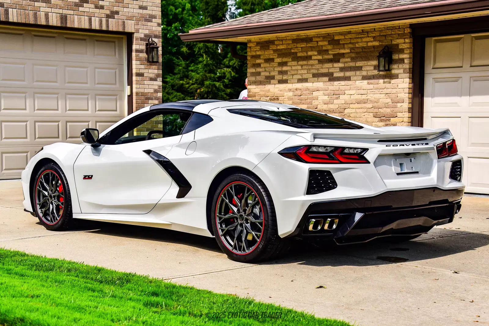 2023 Chevrolet Corvette Stingray Coupe 3LT Z51 70th Anniversary Edition