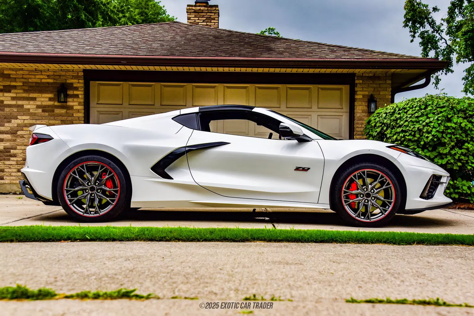 2023 Chevrolet Corvette Stingray Coupe 3LT Z51 70th Anniversary Edition