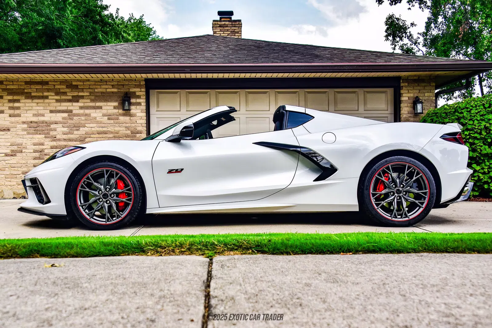 2023 Chevrolet Corvette Stingray Coupe 3LT Z51 70th Anniversary Edition