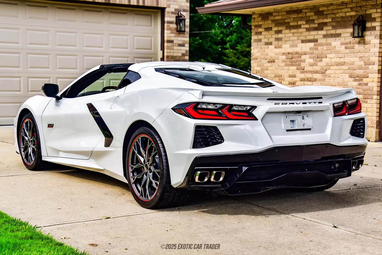 2023 Chevrolet Corvette Stingray Coupe 3LT Z51 70th Anniversary Edition