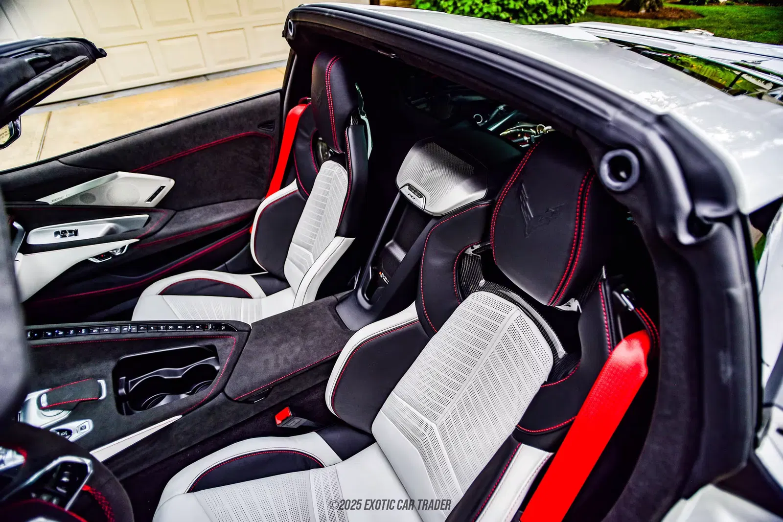 2023 Chevrolet Corvette Stingray Coupe 3LT Z51 70th Anniversary Edition