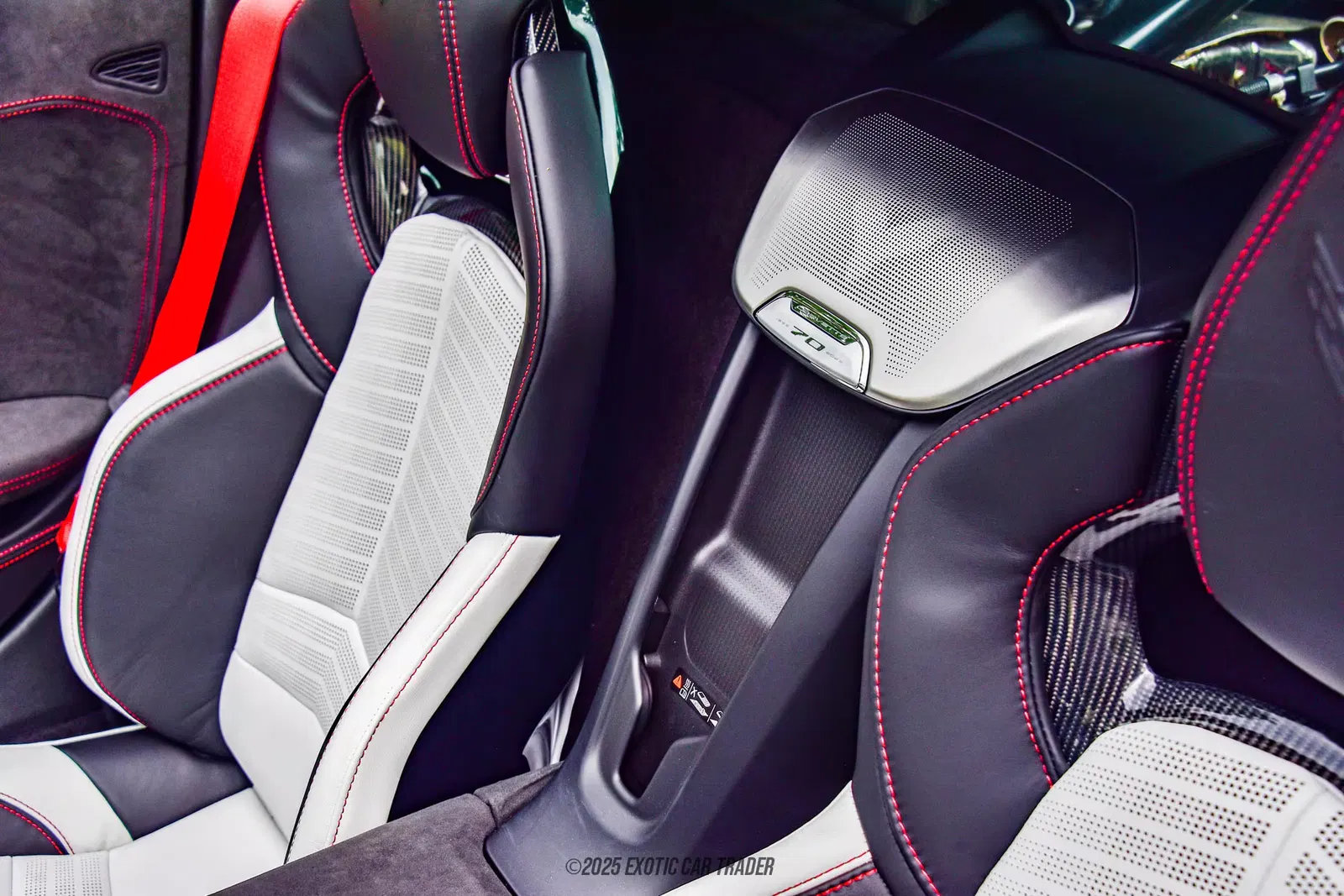 2023 Chevrolet Corvette Stingray Coupe 3LT Z51 70th Anniversary Edition