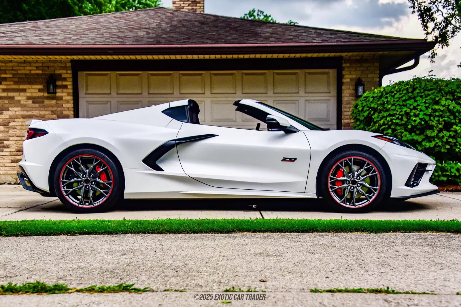 2023 Chevrolet Corvette Stingray Coupe 3LT Z51 70th Anniversary Edition