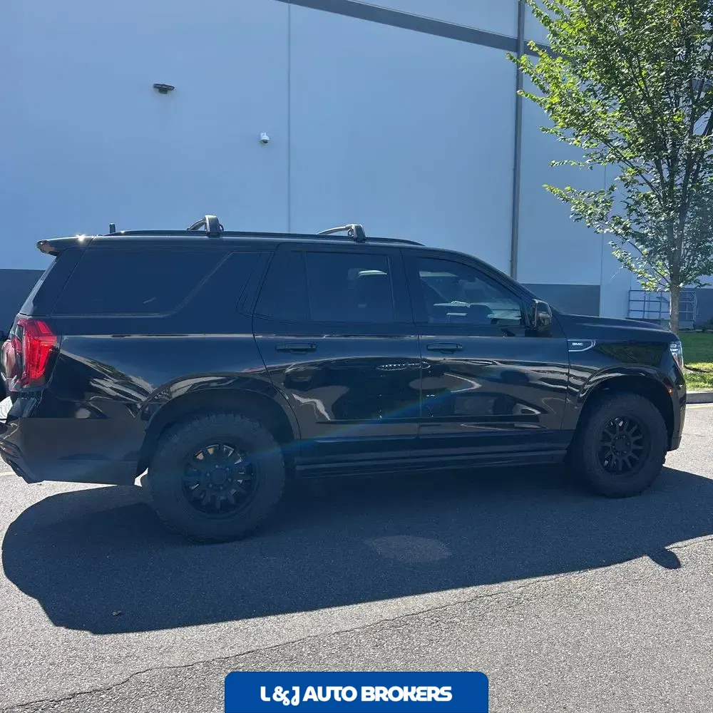 2023 GMC Yukon Denali Ultimate