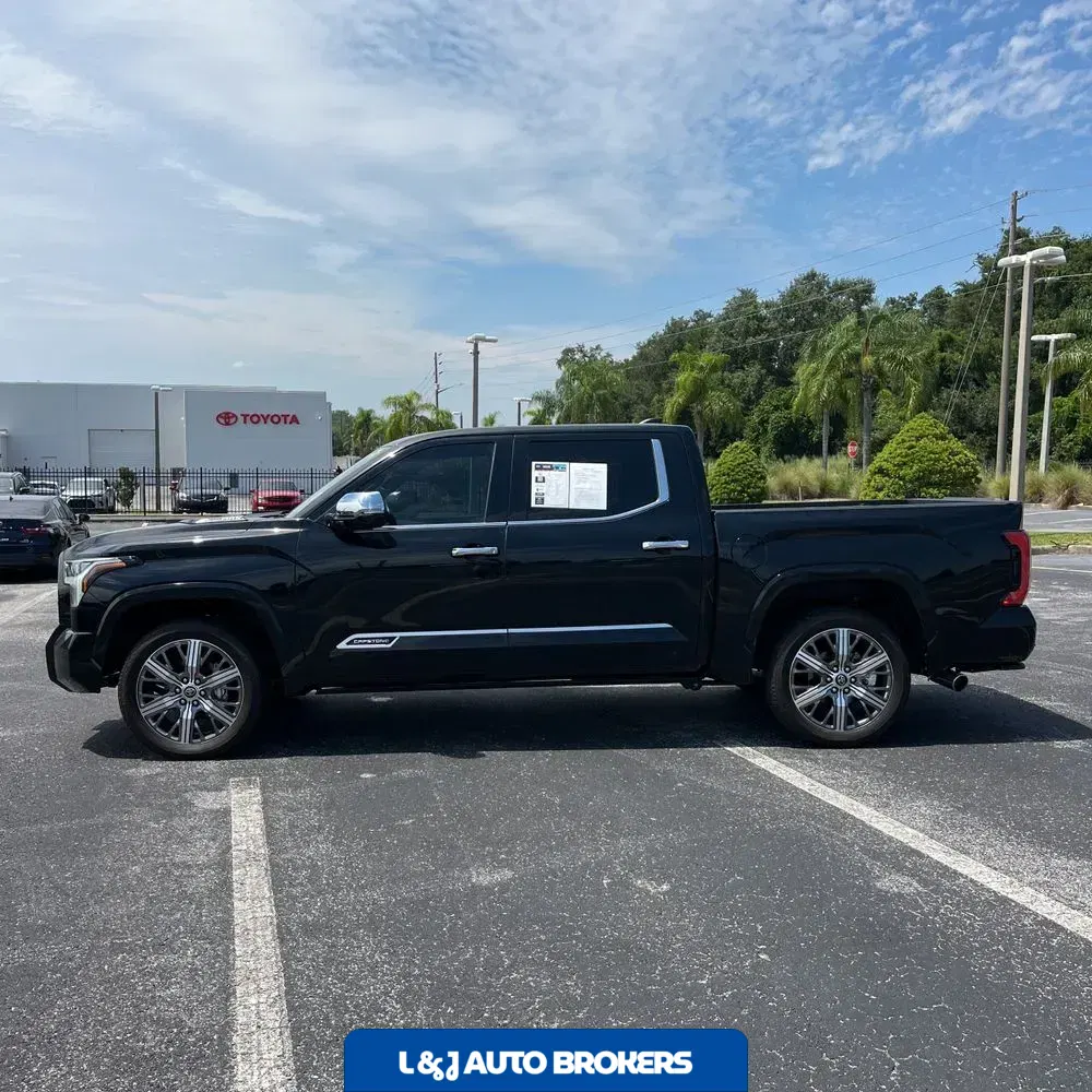 2024 Toyota Tundra Capstone HV