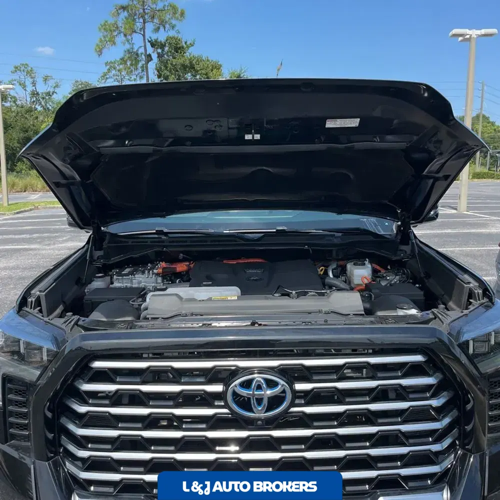 2024 Toyota Tundra Capstone HV