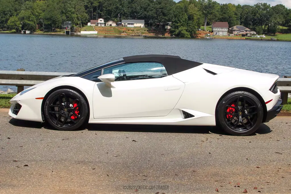 2017 Lamborghini Huracan LP 580-2 Spyder