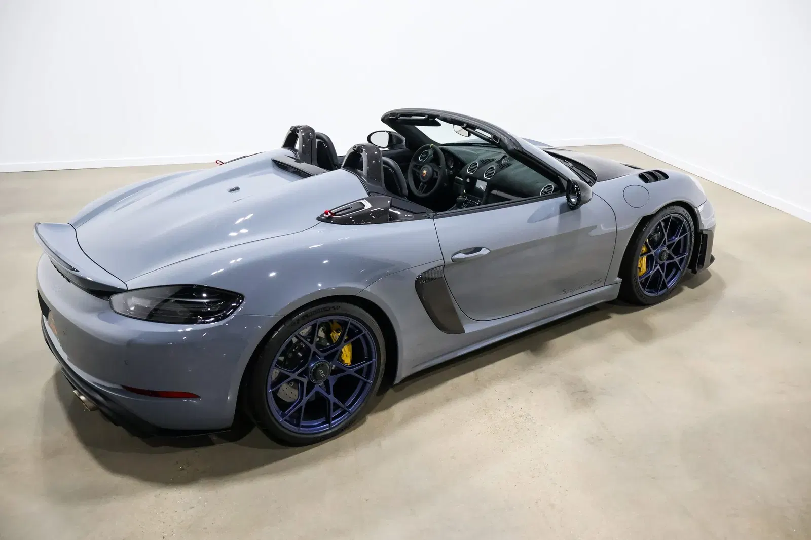 2024 Porsche 718 Spyder RS Weissach
