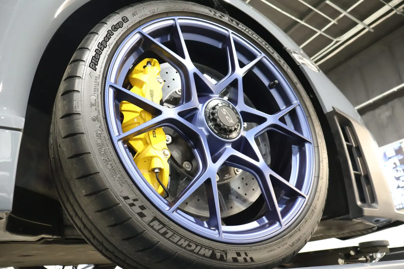 2024 Porsche 718 Spyder RS Weissach