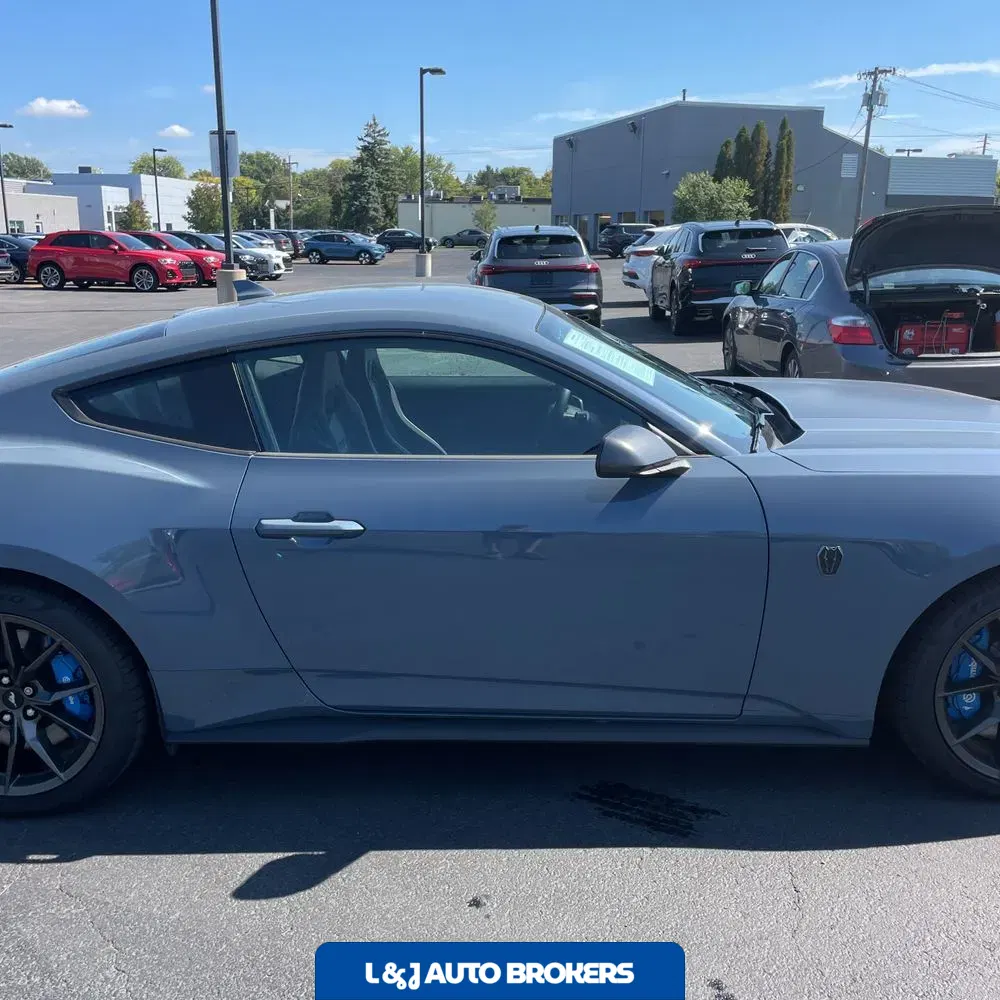 2024 Ford Mustang Dark Horse