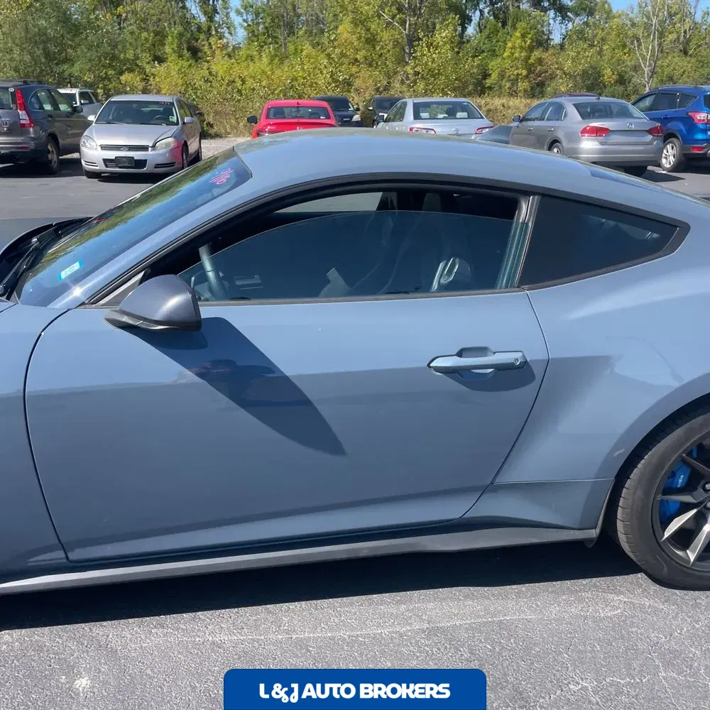 2024 Ford Mustang Dark Horse