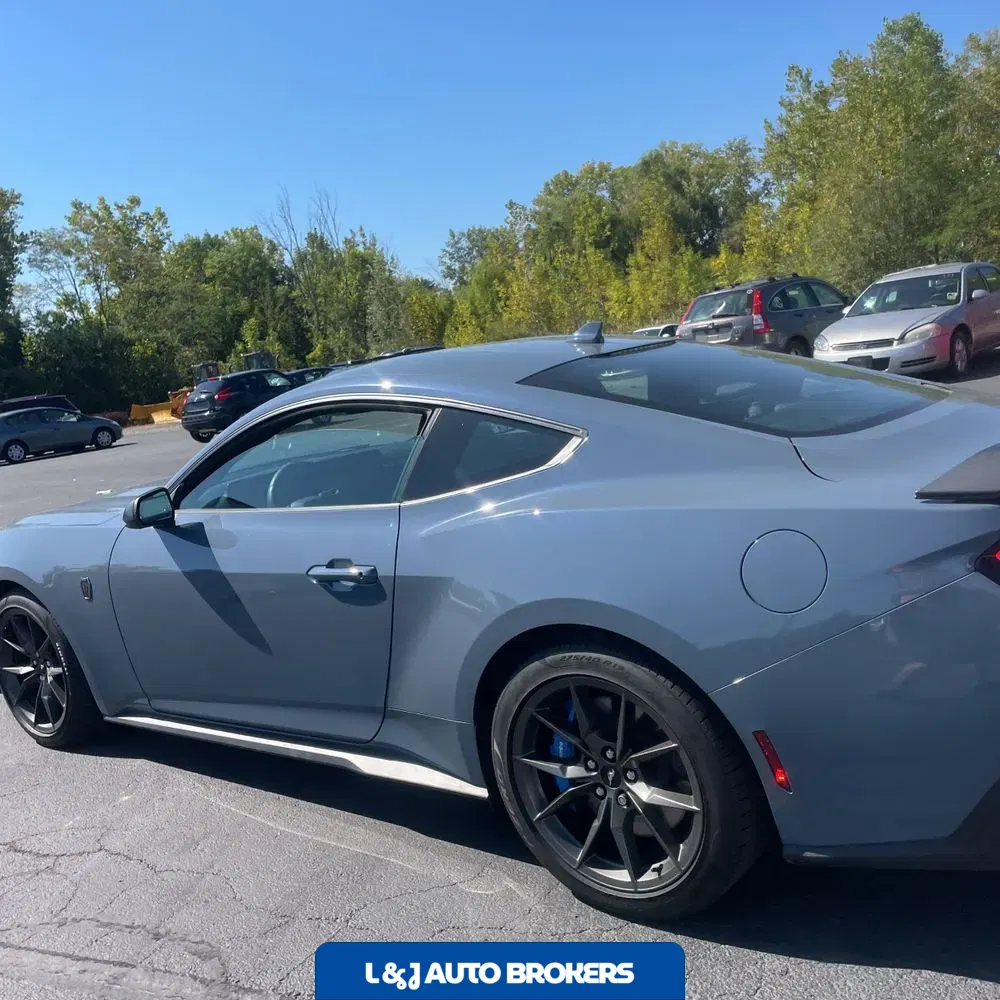 2024 Ford Mustang Dark Horse