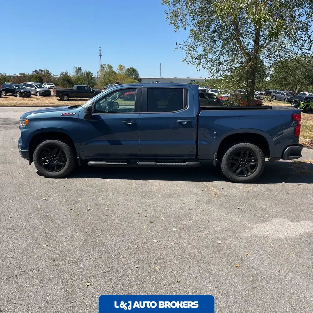 2024 Chevrolet Silverado 1500 RST