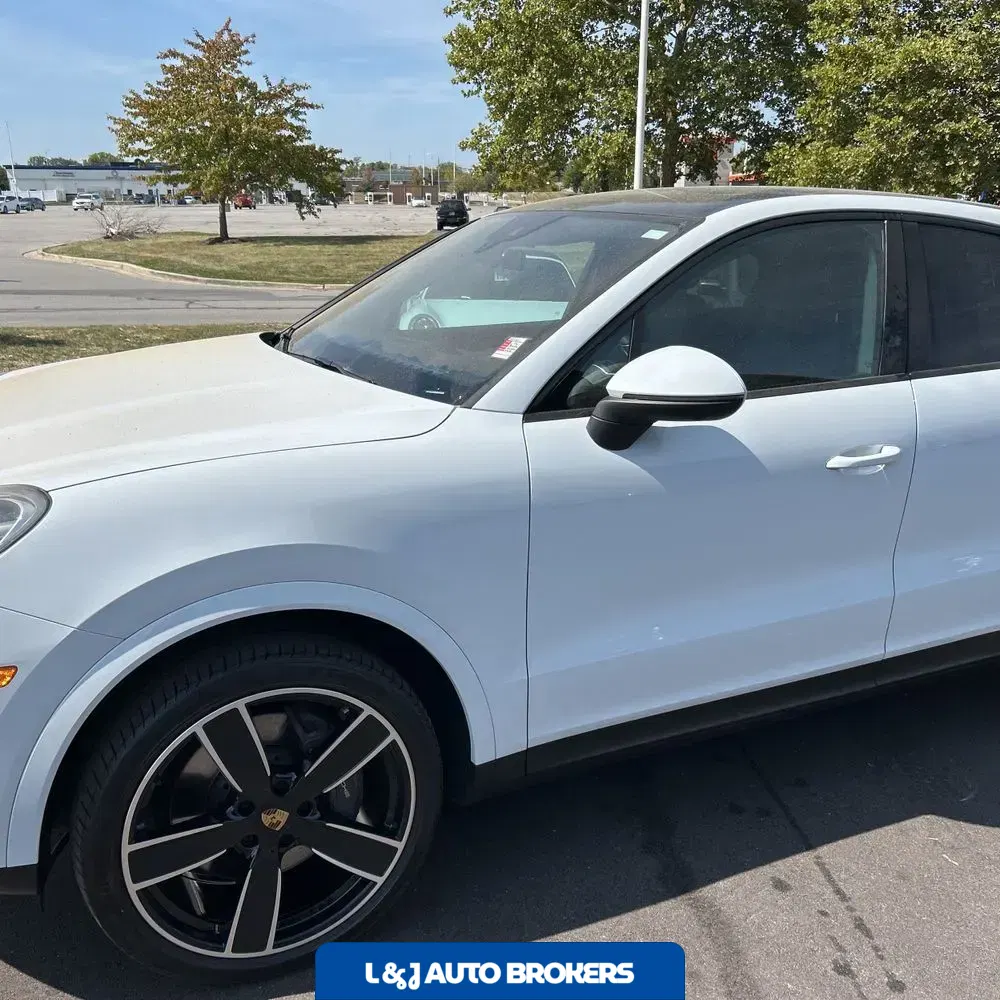 2022 Porsche Cayenne Coupe
