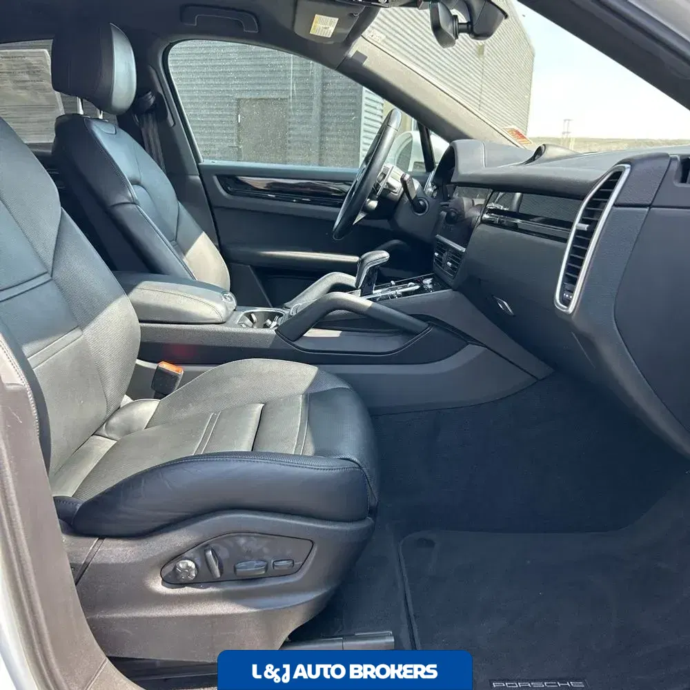 2022 Porsche Cayenne Coupe