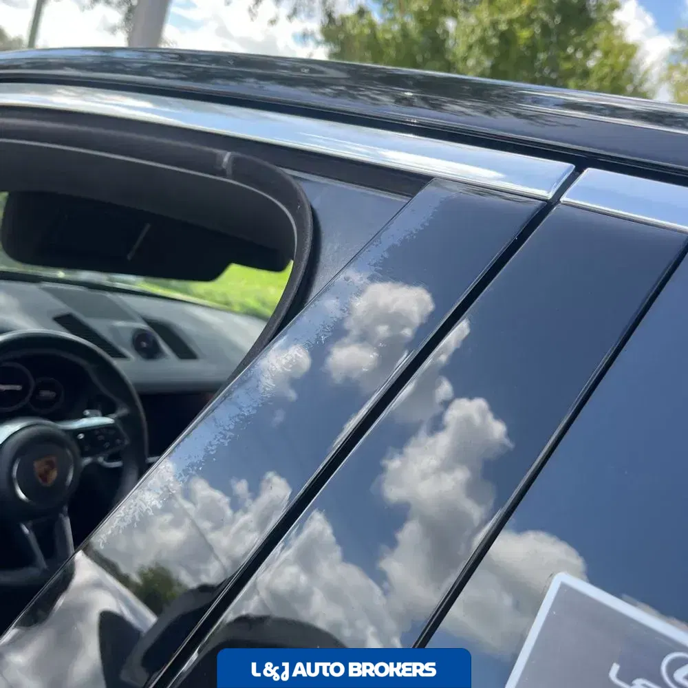 2022 Porsche Cayenne Base