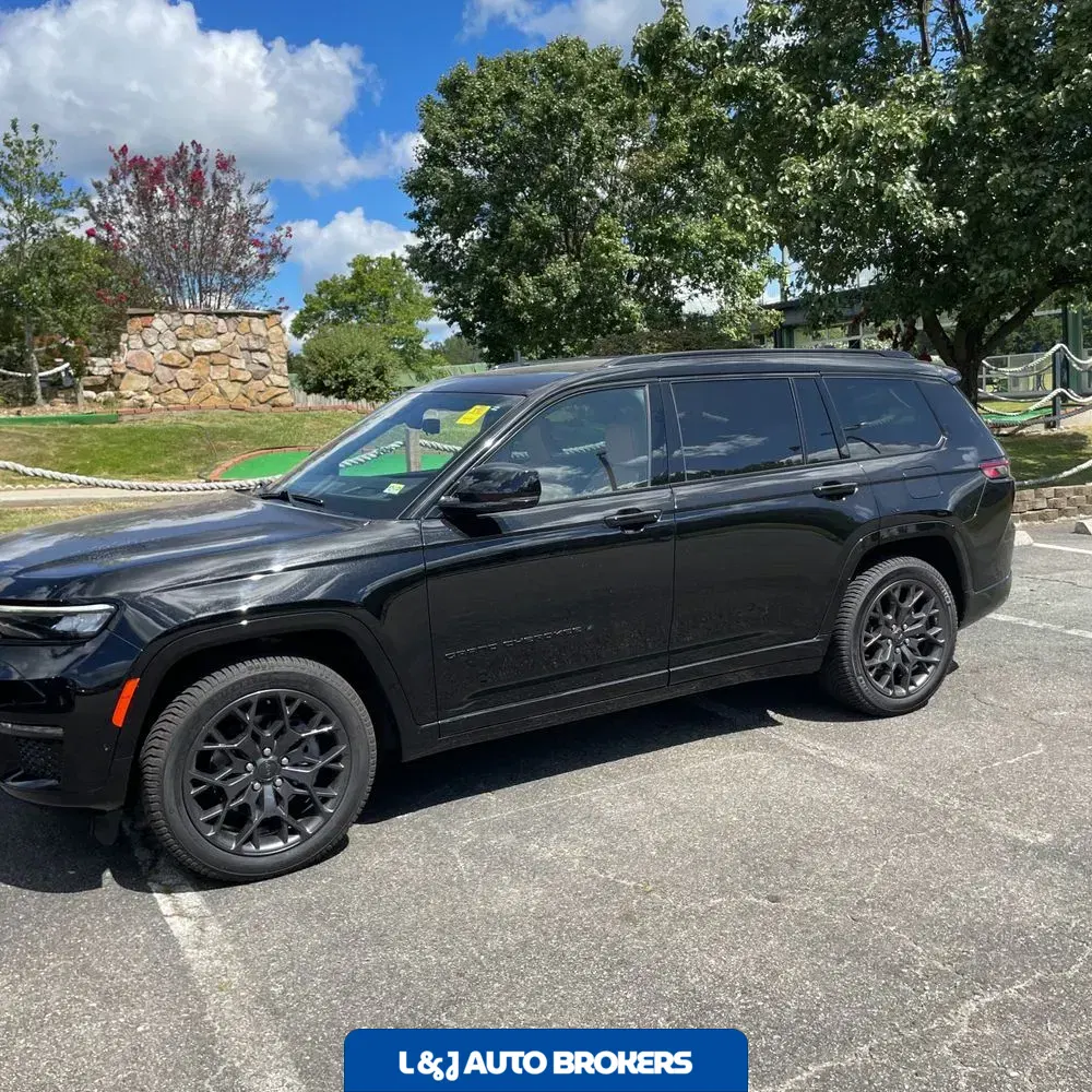2023 Jeep Grand Cherokee L Summit Reserve