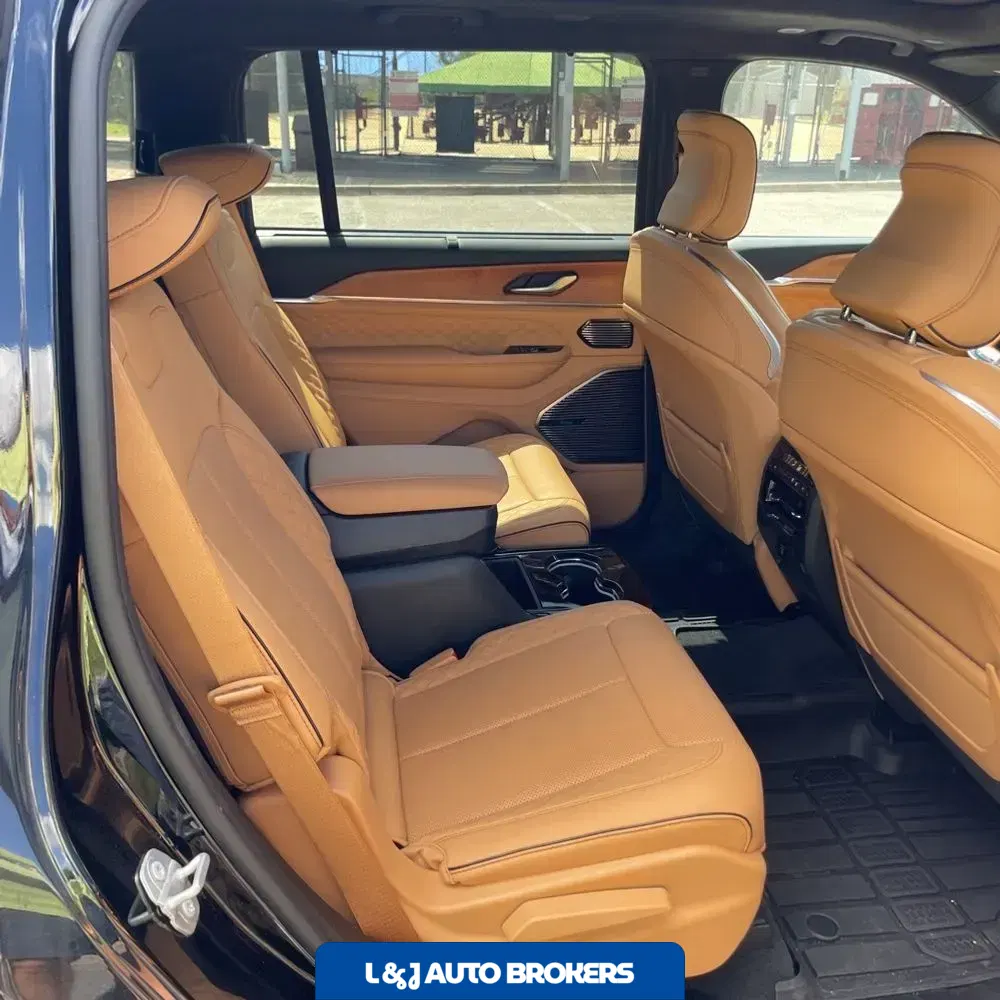 2023 Jeep Grand Cherokee L Summit Reserve