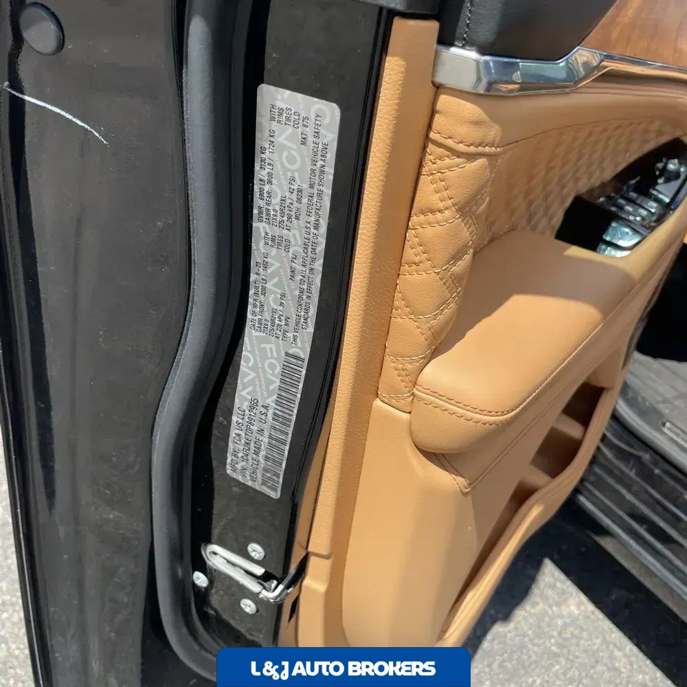 2023 Jeep Grand Cherokee L Summit Reserve