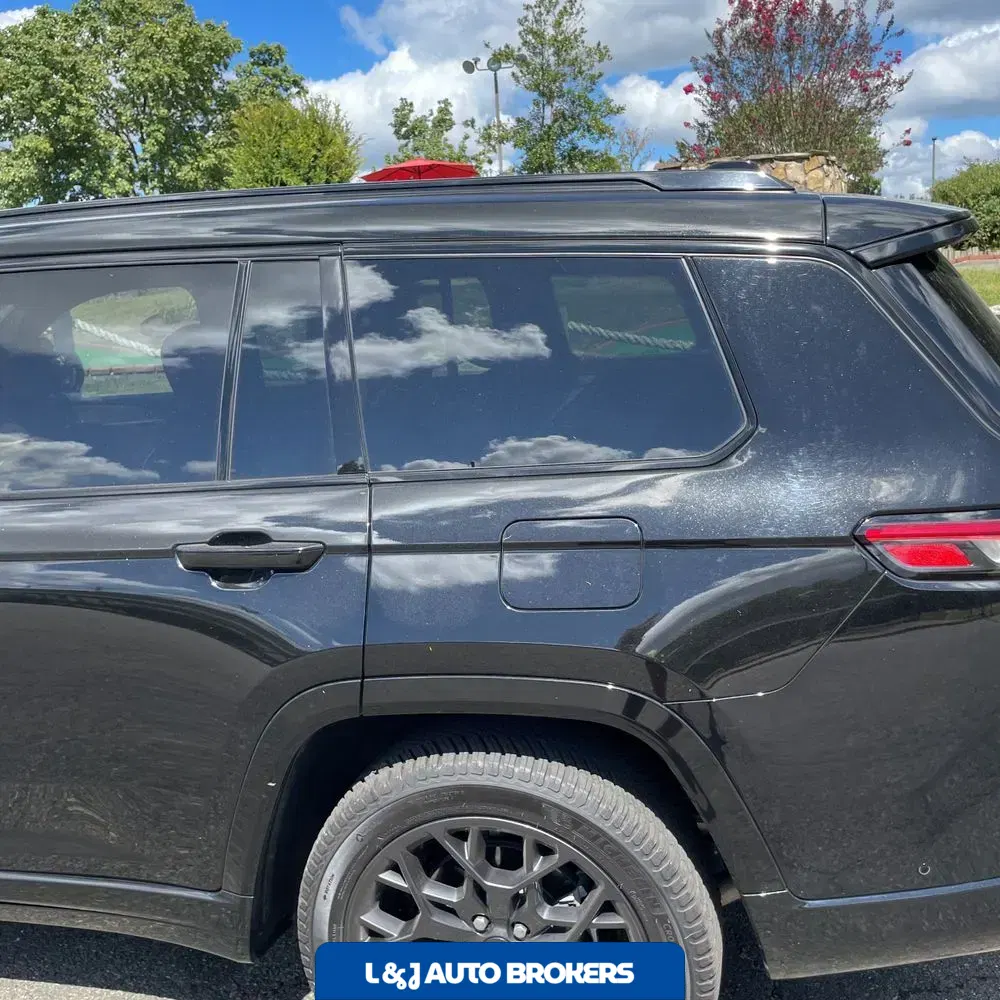 2023 Jeep Grand Cherokee L Summit Reserve