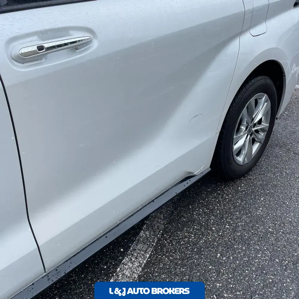 2022 Toyota Sienna Limited 7-Passenger