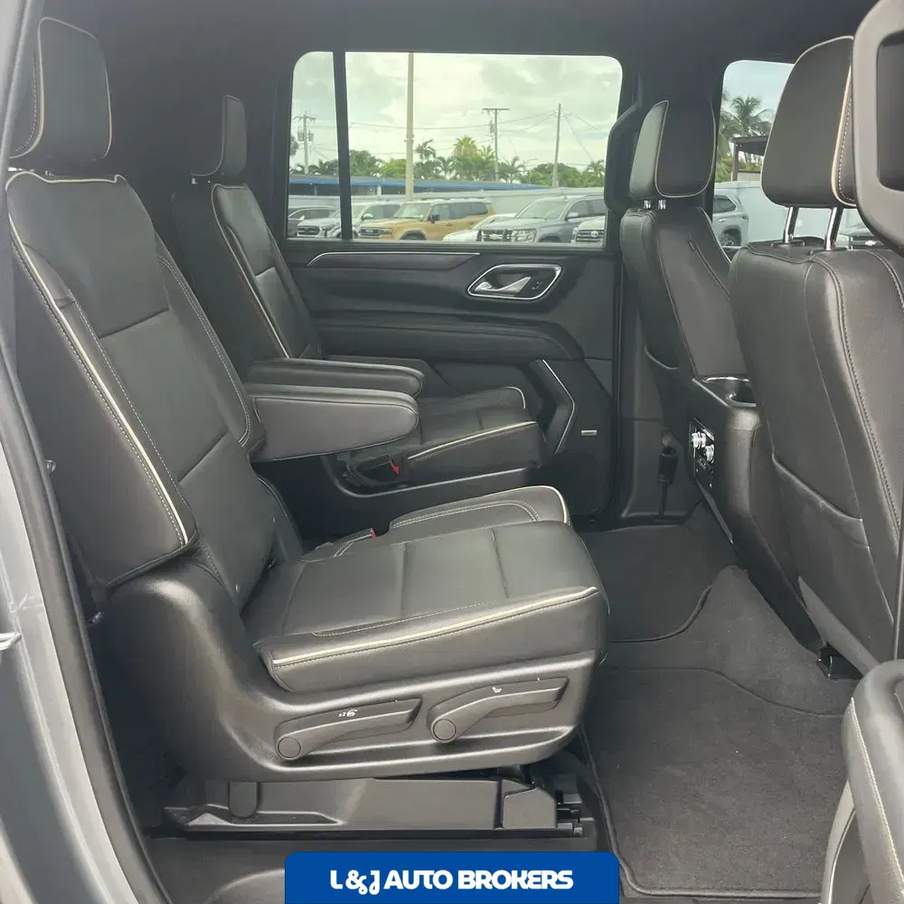 2022 GMC Yukon XL SLT