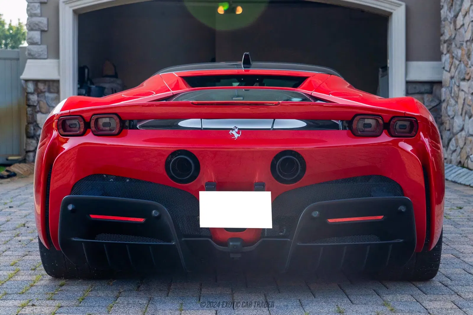 2022 Ferrari SF90
