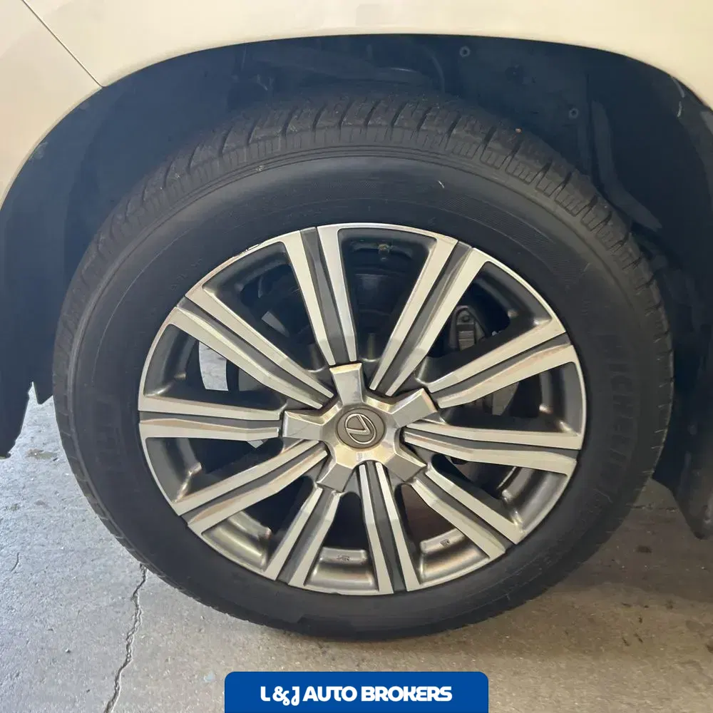 2017 Lexus LX 570 Base