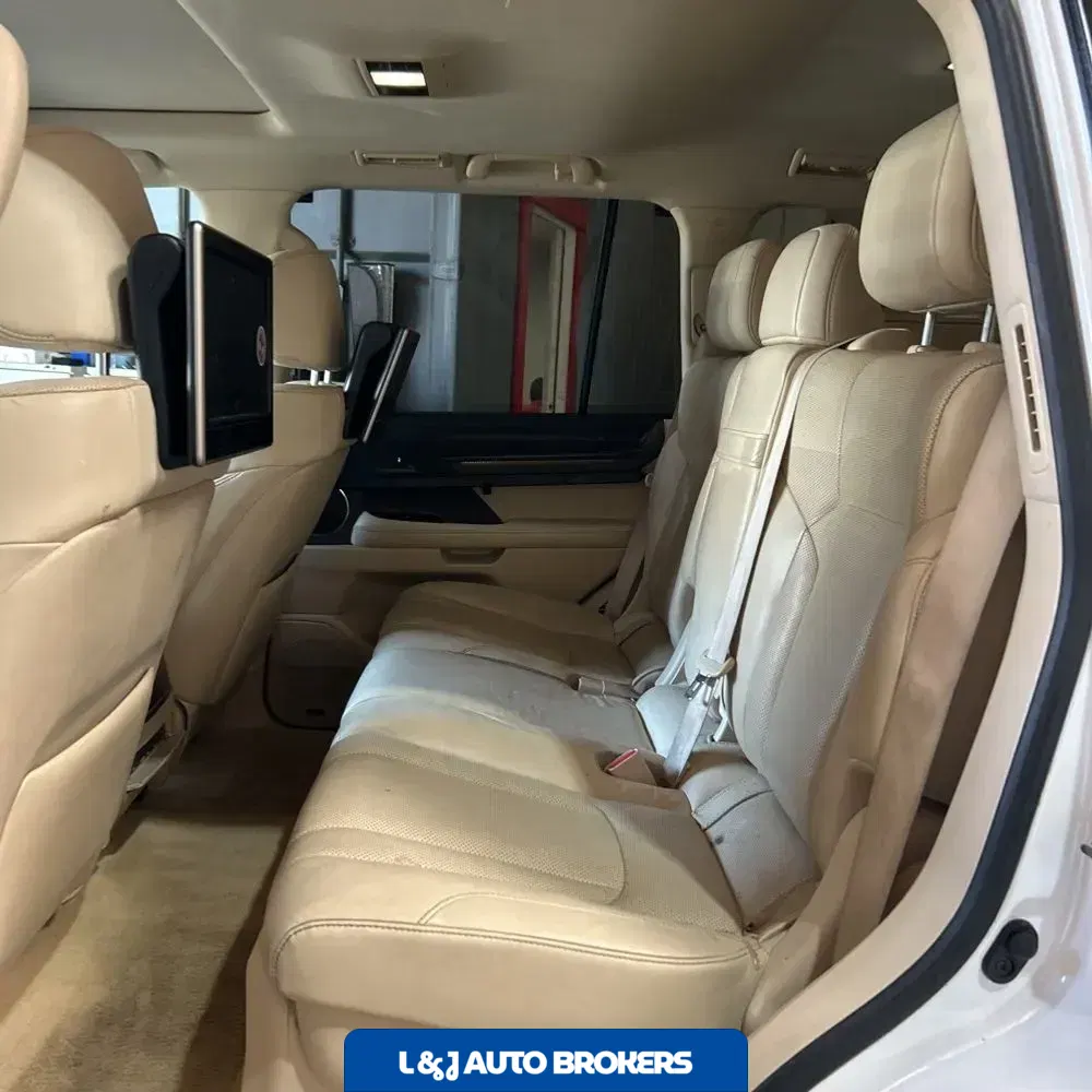 2017 Lexus LX 570 Base