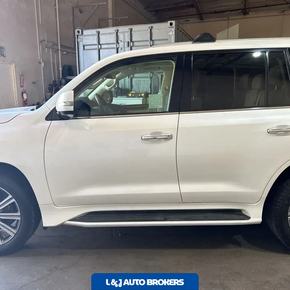 2017 Lexus LX 570 Base
