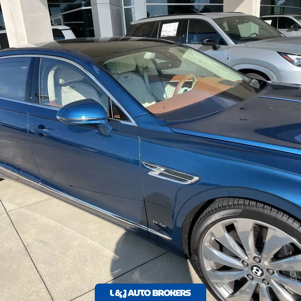 2022 Bentley Flying Spur Base