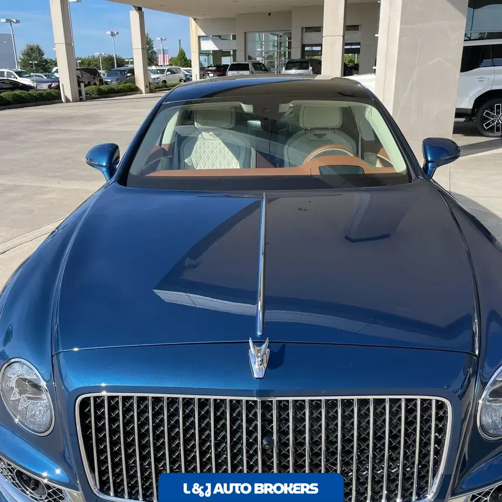 2022 Bentley Flying Spur Base