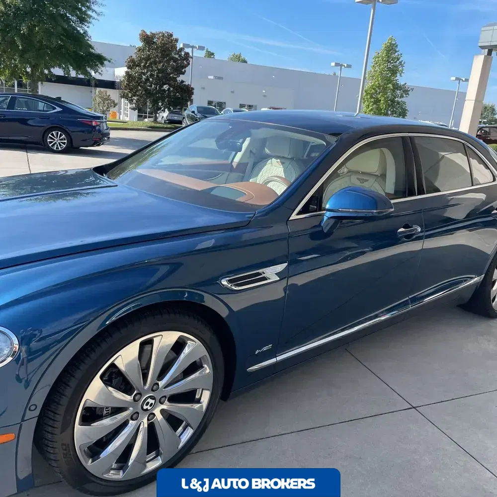 2022 Bentley Flying Spur Base
