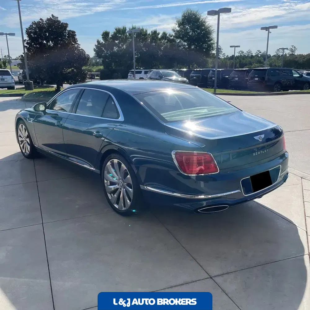 2022 Bentley Flying Spur Base