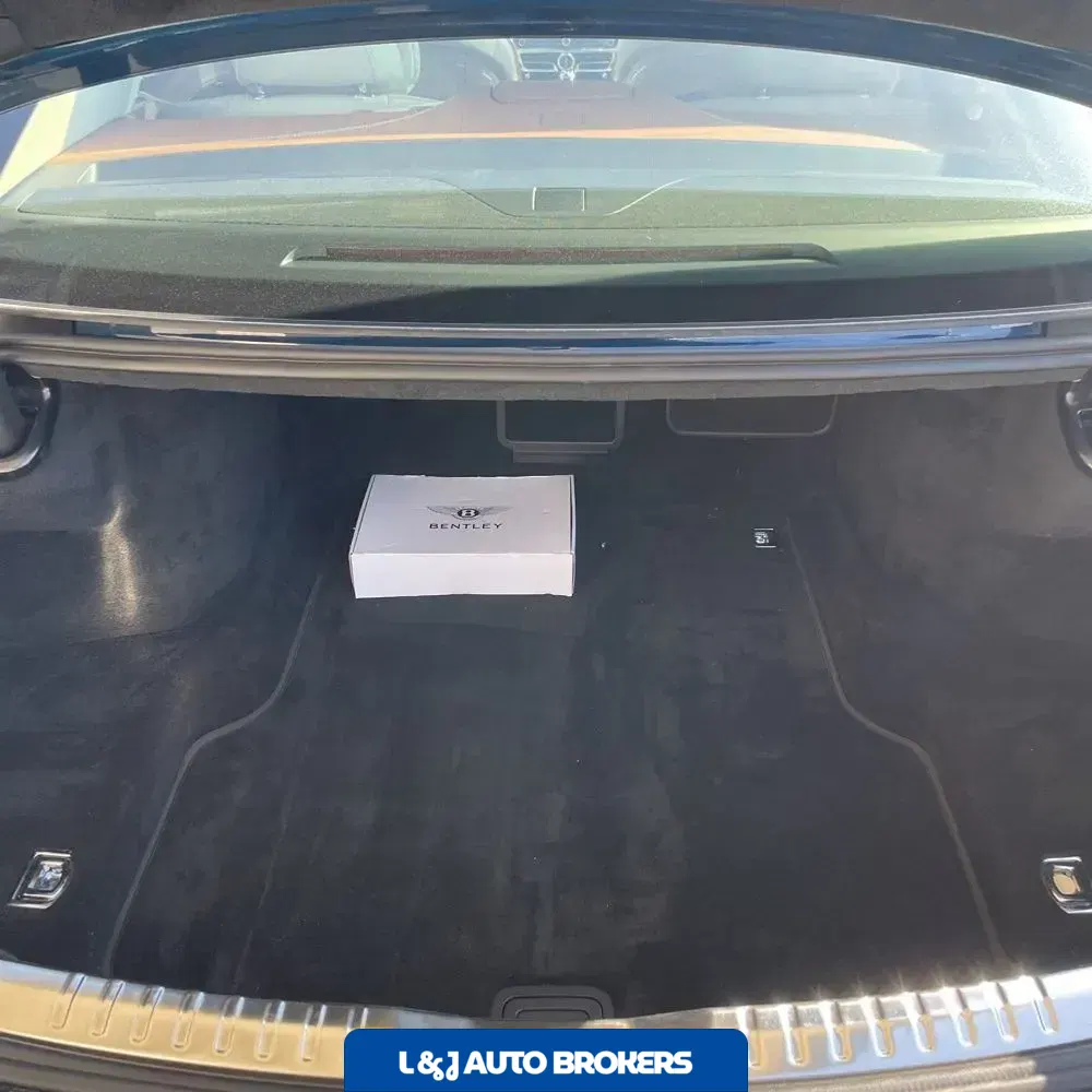 2022 Bentley Flying Spur Base