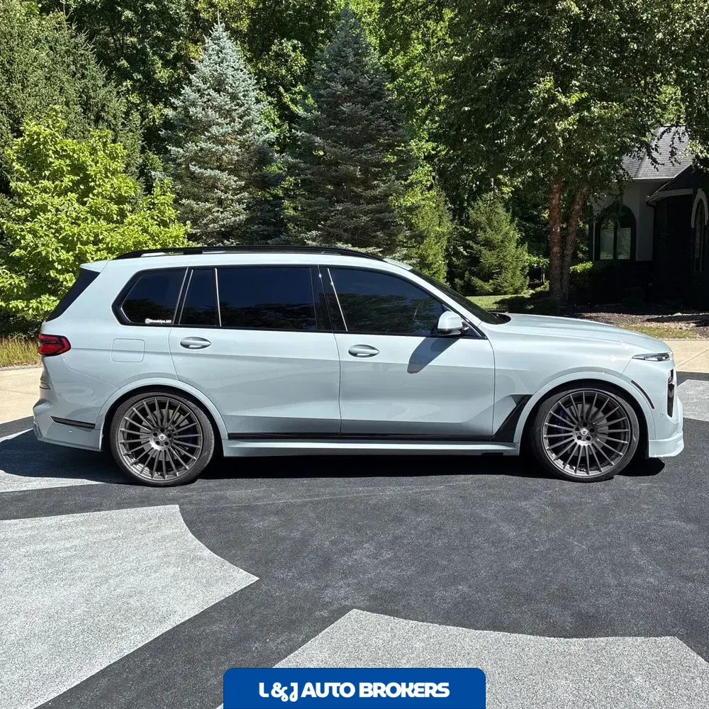 2024 BMW X7 Alpina XB7
