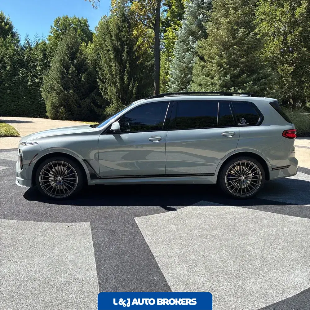 2024 BMW X7 Alpina XB7