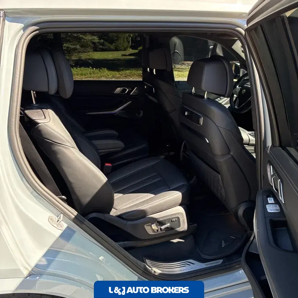 2024 BMW X7 Alpina XB7