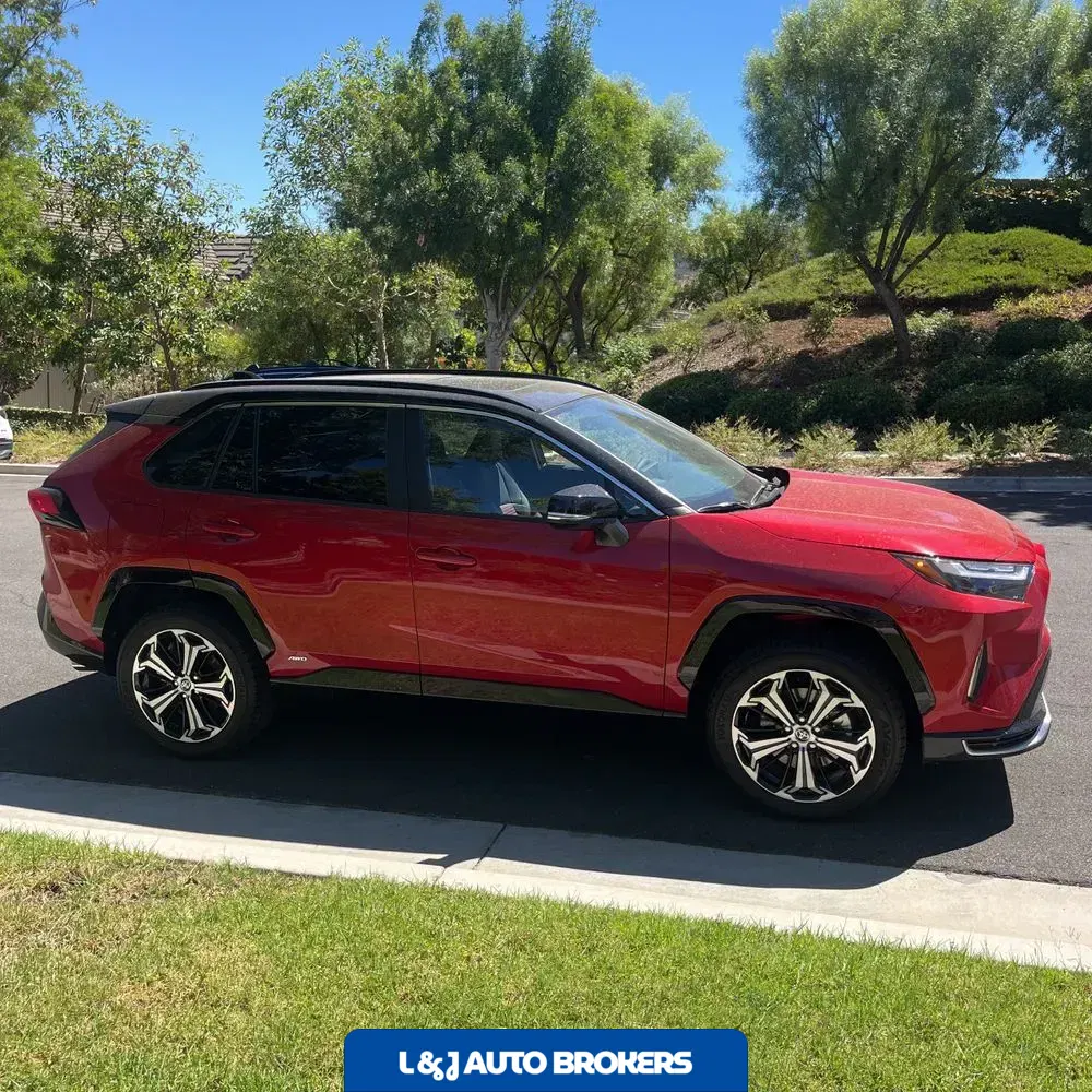 2025 Toyota RAV4 Plug-in Hybrid XSE